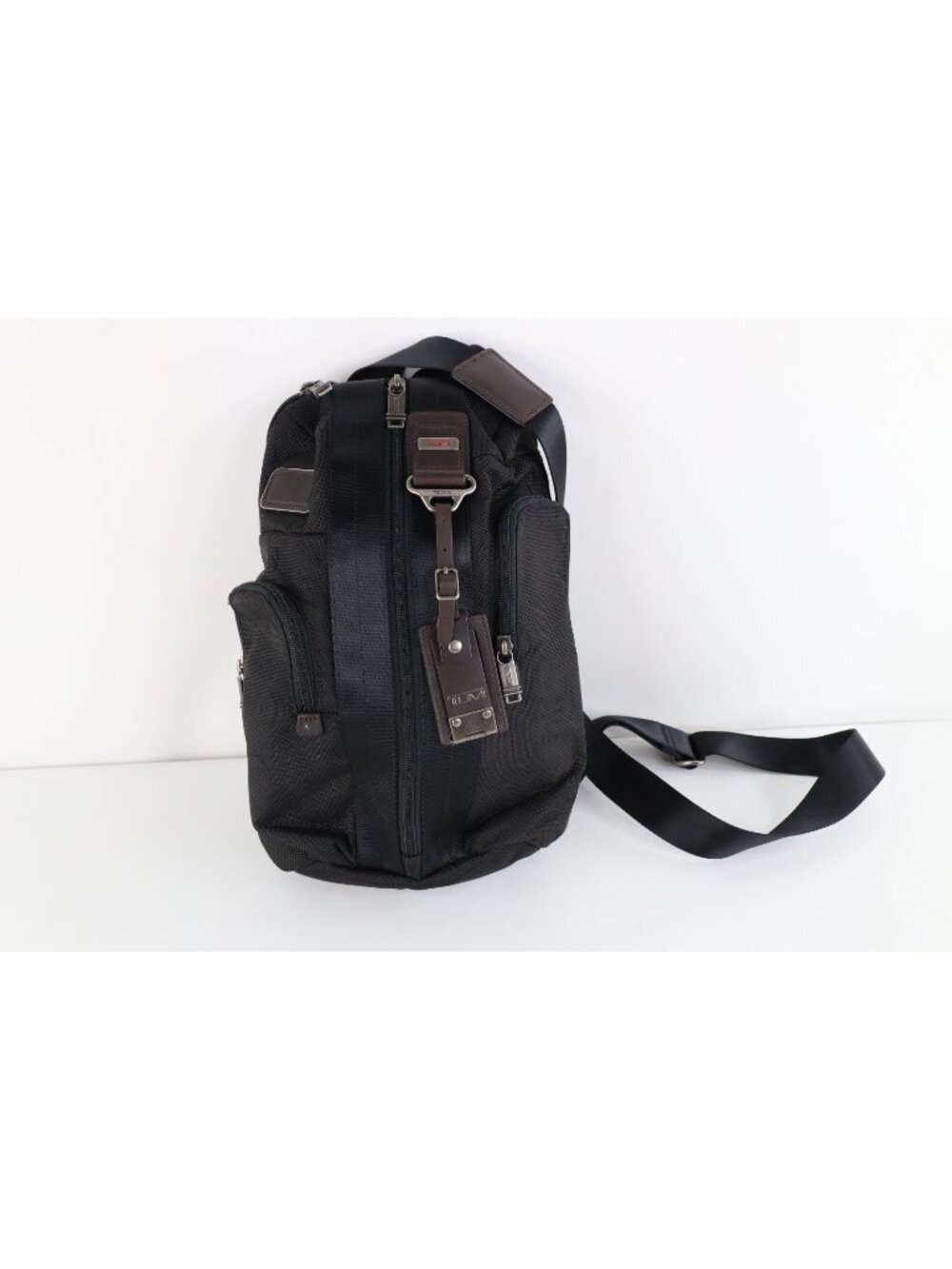 TUMI Alpha Bravo Monterey Sling Bag Crossbody Slingback Bag Nylon Black Hickory